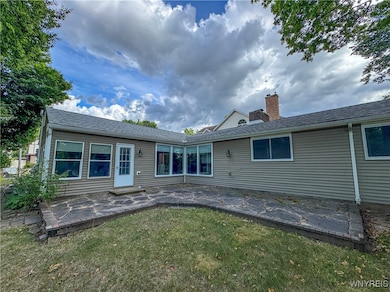 4026 Barton St, Niagara Falls, NY 14305 - photo 4