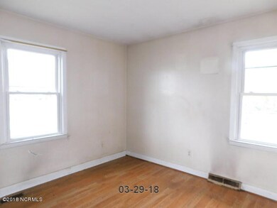 510 Johnston Hwy, Newton Grove, NC 28366 - photo 6