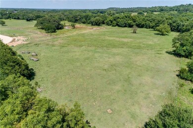 1058 N 44 Ln, Weatherford, TX 76085 - photo 6