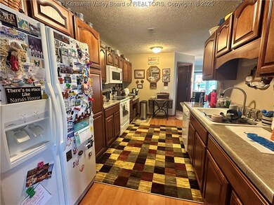 1116 Front St, Ravenswood, WV 26164 - photo 7