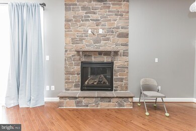 9833 Garden Ranges, Laurel, MD 20723 - photo 7