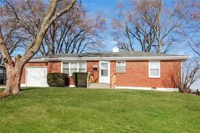 1502 NW 1st St, Lee's Summit, MO 64063 - photo 2