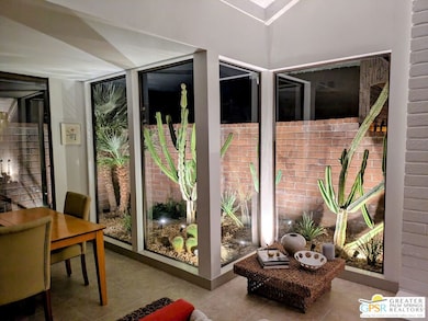 2550 Miramonte Cir unit B, Palm Springs, CA 92264 - photo 7