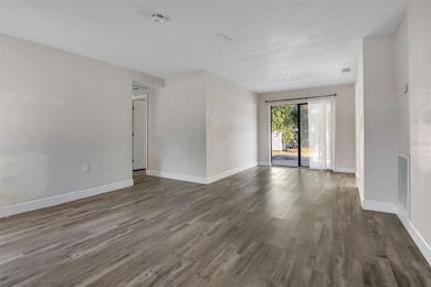 147 Melanie Ln, Brandon, FL 33510 - photo 2