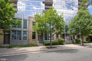 1528 N Scott St unit TH8, Arlington, VA 22209 - photo 2