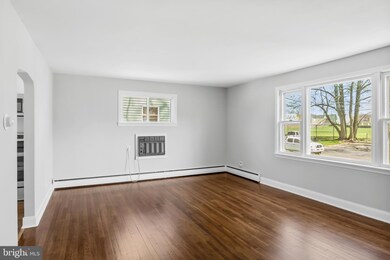 589 Mansion Ave, Audubon, NJ 08106 - photo 4