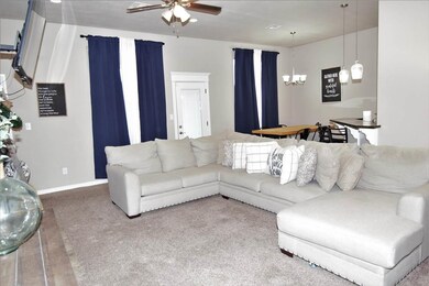 219 NW Granite Ave, Cache, OK 73527 - photo 4