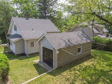 124 Clover St, Worcester, MA 01603 - photo 7