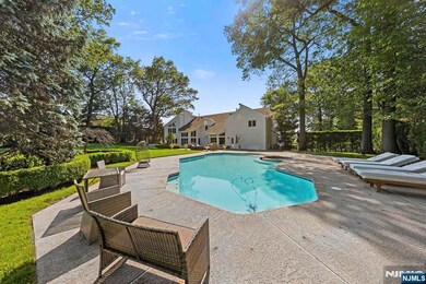 172 Truman Dr, Cresskill, NJ 07626 - photo 7