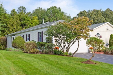 6 Orchard Meadows Dr, Smithfield, RI 02917 - photo 3