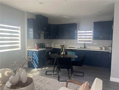 142 S Hewes St, Orange, CA 92869 - photo 5