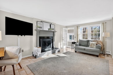 196 Cambridge Cir, Longmeadow, MA 01106 - photo 3