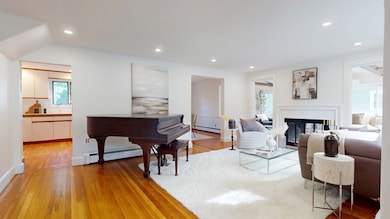 125 Oakdale Rd, Newton Highlands, MA 02461 - photo 6