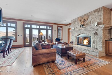50 Peak View Unit 202 Beaver-large-005-0