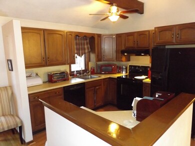 4 Courtland Ln, Billerica, MA 01821 - photo 4