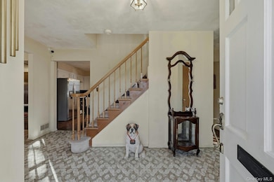 1 Hillcrest Rd, Port Washington, NY 11050 - photo 4