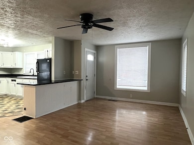 51 S Brooks St, Columbus, IN 47201 - photo 6