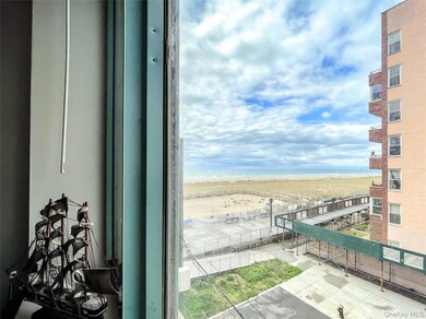 Ocean Grande unit 3N, Rockaway Park, NY 11694 - photo 4