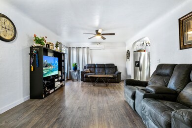 2365 Eureka Way, Redding, CA 96001 - photo 3