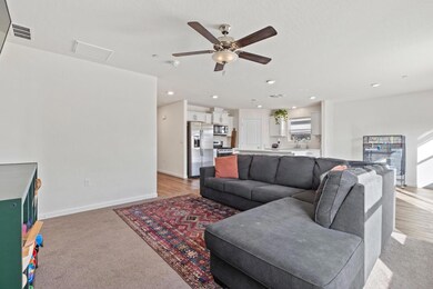 276 Grand View Ct, Merced, CA 95341 - photo 7