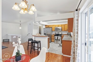 6-dining-kitchen