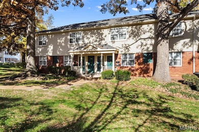 1530 Swallow Dr unit 1530, Saint Louis, MO 63144 - photo 2