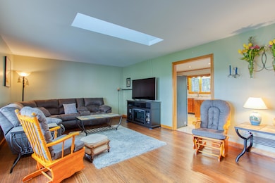 9 Cliff Rd, Boothbay, ME 04537 - photo 5