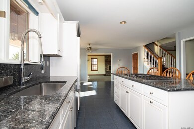 1095 Muitzeskill Rd, Schodack Landing, NY 12156 - photo 5