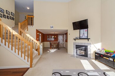 406 Elk Run Rd, Hudson, NH 03051 - photo 5