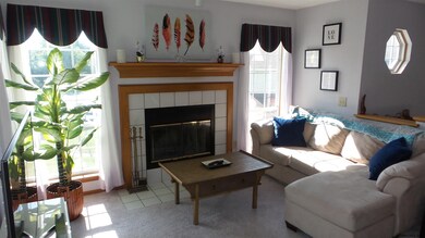 724 Ridge Cir, Troy, NY 12182 - photo 7