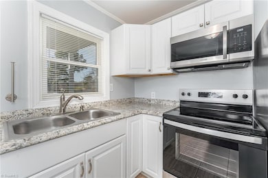 1101 Hickory Ave, Greensboro, NC 27405 - photo 7