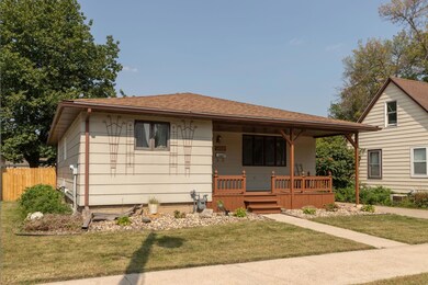 1406 10th Ave NW, Austin, MN 55912 - photo 3