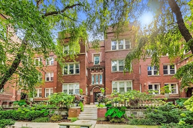 733 W Buckingham Place unit 13, Chicago, IL 60657 - photo 2