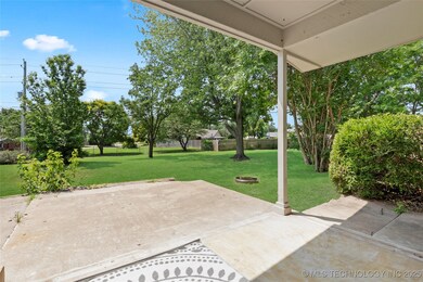 1602 N Hickory Ave, Broken Arrow, OK 74012 - photo 5