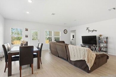 4935 Legacy Trail, von Ormy, TX 78073 - photo 7