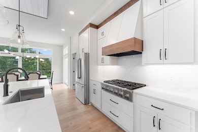 4950 Parkside Cir, Eagan, MN 55123 - photo 5