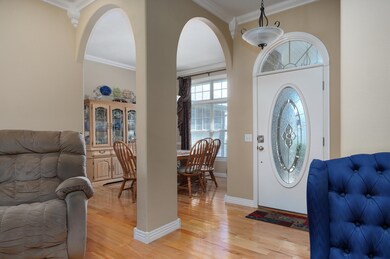 703 N Ellen St-11