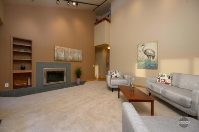 Lvg Rm W/Cozy Fireplace