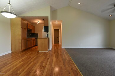 171 Central Blvd unit 33, Mount Washington, KY 40047 - photo 4