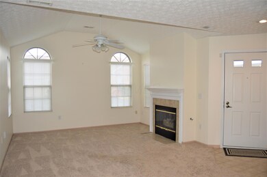 112 Villa Creek Dr unit 12112, Reynoldsburg, OH 43068 - photo 6