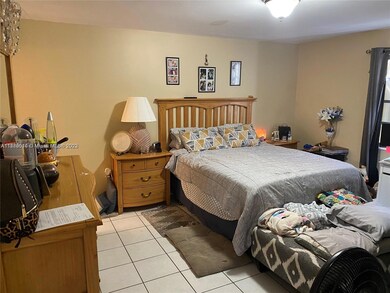 unlisted-address, Miami, FL 33193 - photo 6