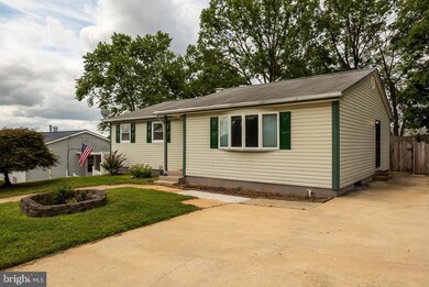 352 Dameron S, Laurel, MD 20724 - photo 2
