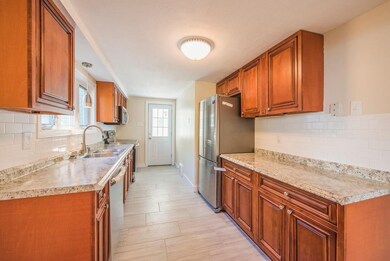 340 Amostown Rd, West Springfield, MA 01089 - photo 2