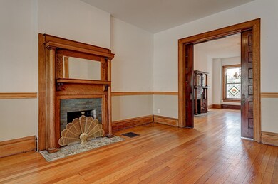 796 Neil Ave. Living Room