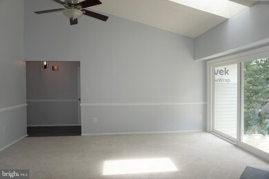 12257 Stevenson Ct, Woodbridge, VA 22192 - photo 5