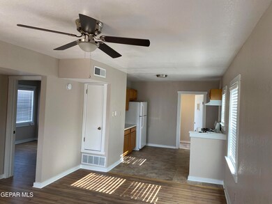 3516 Sacramento Ave, El Paso, TX 79930 - photo 7