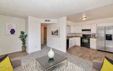 615 S Pioneer, Mesa, AZ 85204 - photo 2