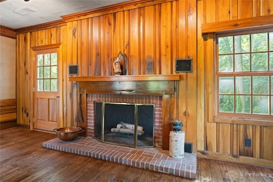 Lodge / Family Room
