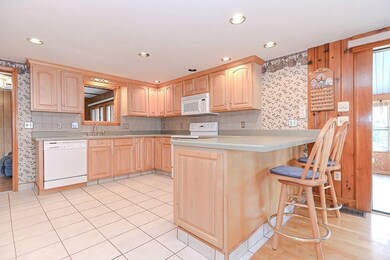 9 Union St, Milford, MA 01757 - photo 3