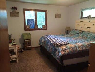 MASTER BEDROOM - MAIN LEVEL